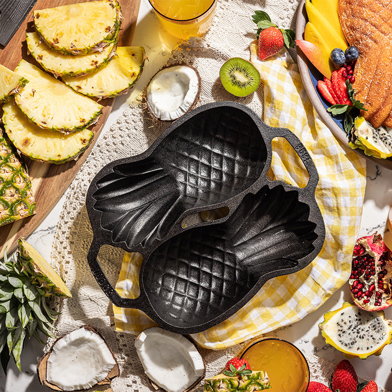 Lodge Seasoned Cast Iron Pineapple Pan - Image 5