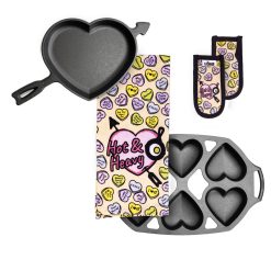 Lodge The Sweetheart Pan Set