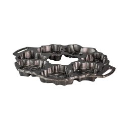 Alternative view of Lodge Seasoned Cast Iron Holiday Wreath Pan