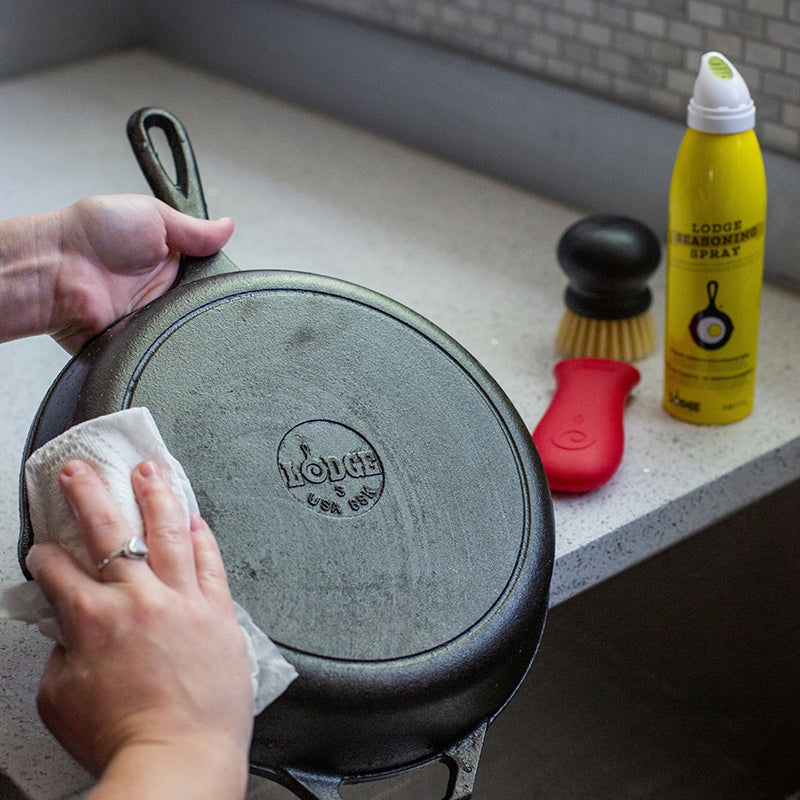 Lodge Seasoned Cast Iron Care Kit - Image 11