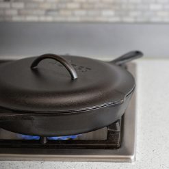 Alternative view of Lodge Cast Iron Lid