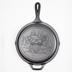Alternative view of Lodge Lodge 10.25 Inch Seasoned Cast Iron Holiday Gnome Skillet 