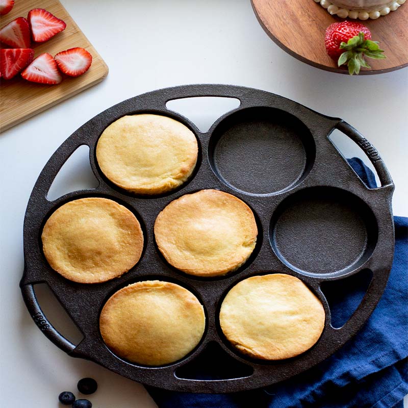 Lodge Seasoned Cast Iron Mini Cake Pan - Image 3