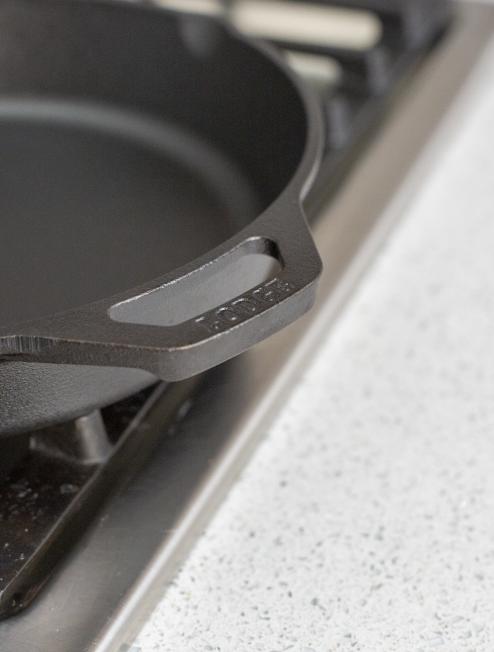 Lodge Cast Iron Dual-Handle Pan - Image 18