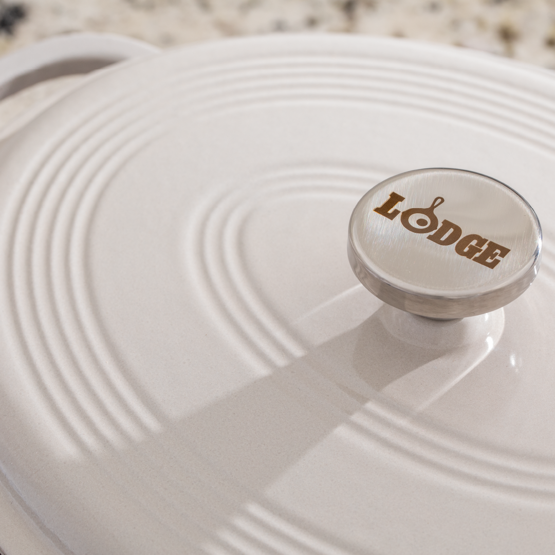 Lodge Essential Enamel Oval Dutch Oven - Image 8